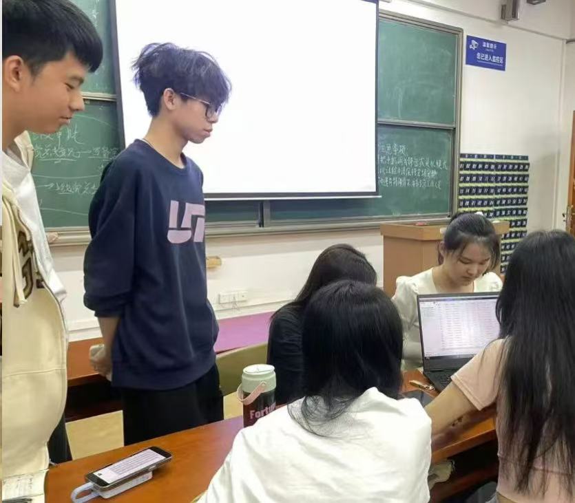 图片 2 图片 2