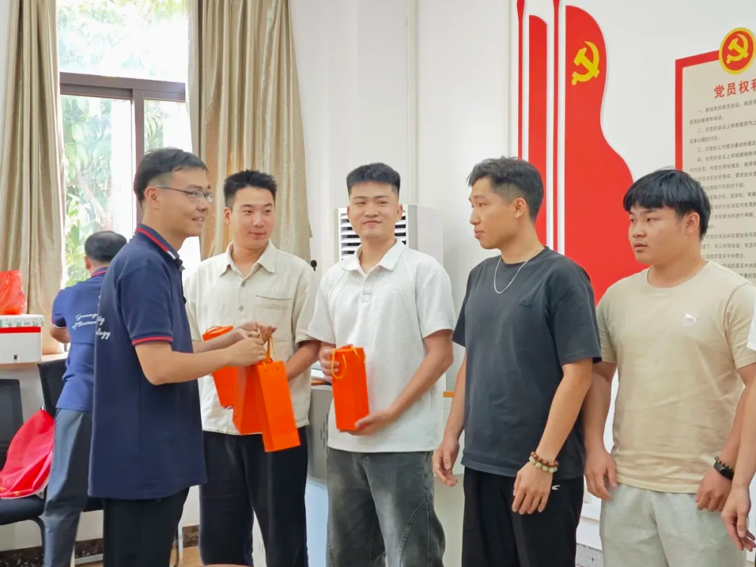 图片18.png 图片18.png